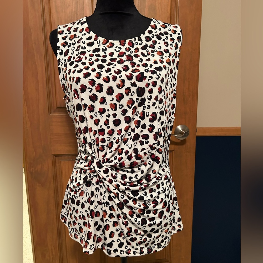 NWT Lovely DKNY Leopard Print Sleeveless Blouse